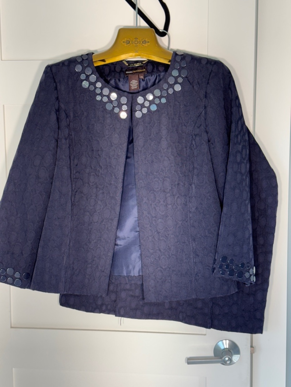 Dana Buchman Women's Suit Jacket Skirt With Decorative Button Neckline Sz 16